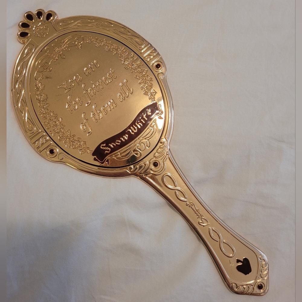 SOLD-RARE Basame Cosmetics Snow White Vanity Mirror